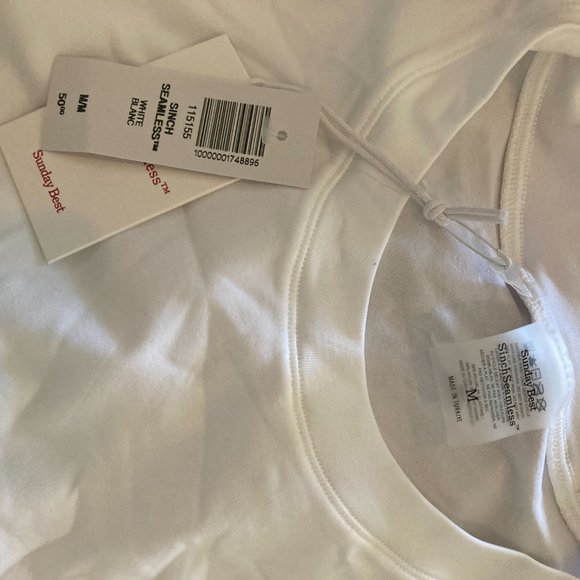 Aritzia Sunday Best SinchSeamless™ Willow Hip Longsleeve - White - With Tags! - Picture 5 of 6